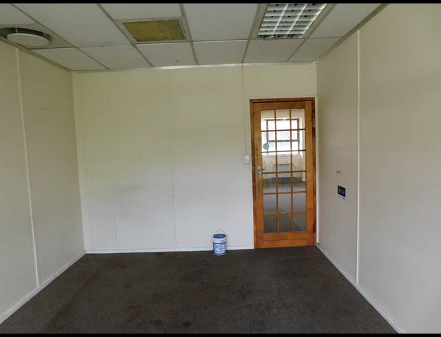 684M² OFFICE TO LET IN FERNDALE